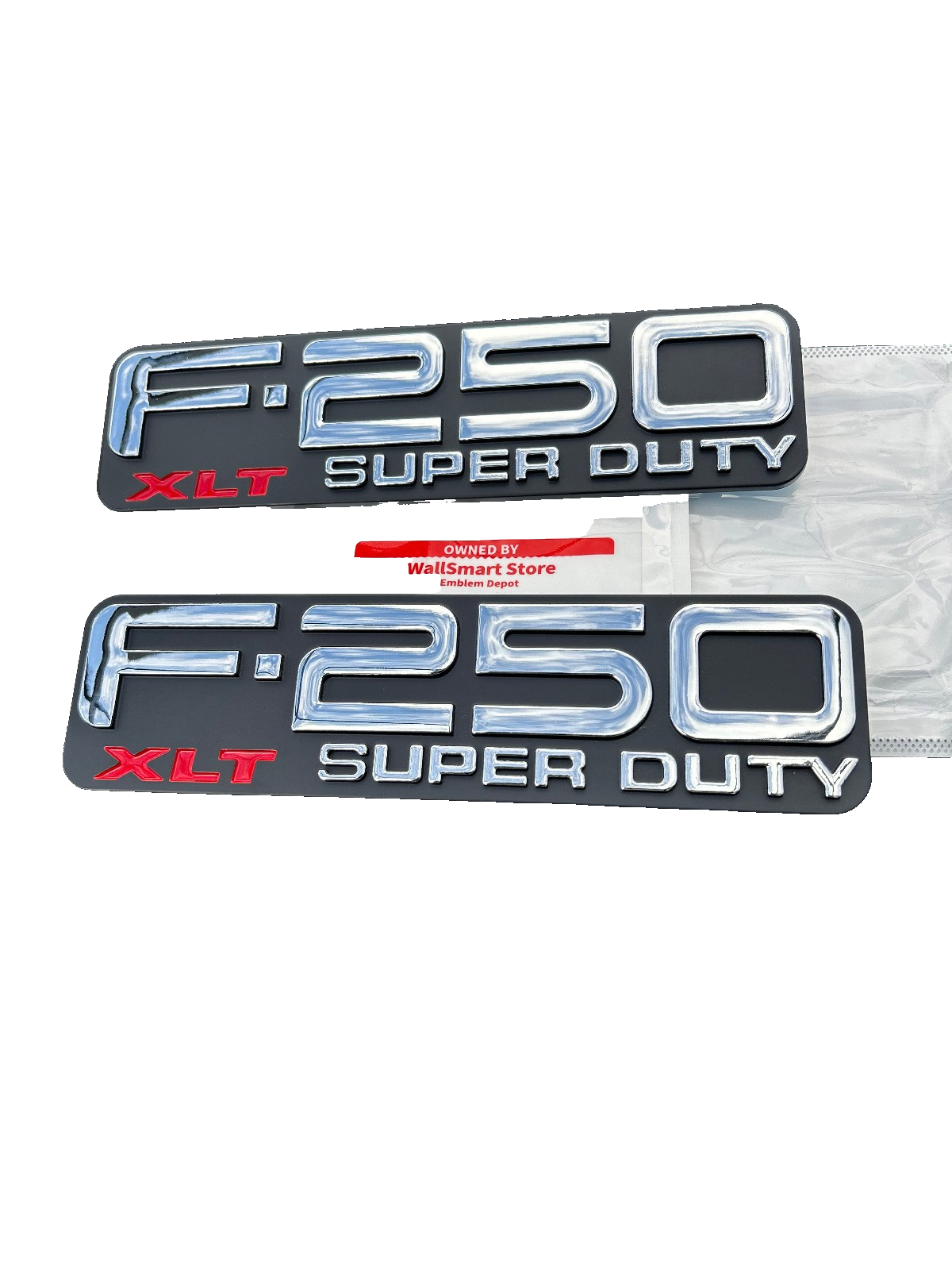 Front View of 99-04 Ford F250 XLT Super Duty Side Fender F81Z-16720-RA Nameplate Set