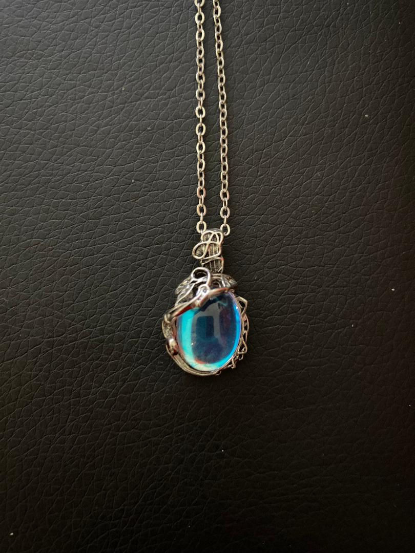Thumbnail: PRIESTESS VINTAGE FASHION NECKLACES