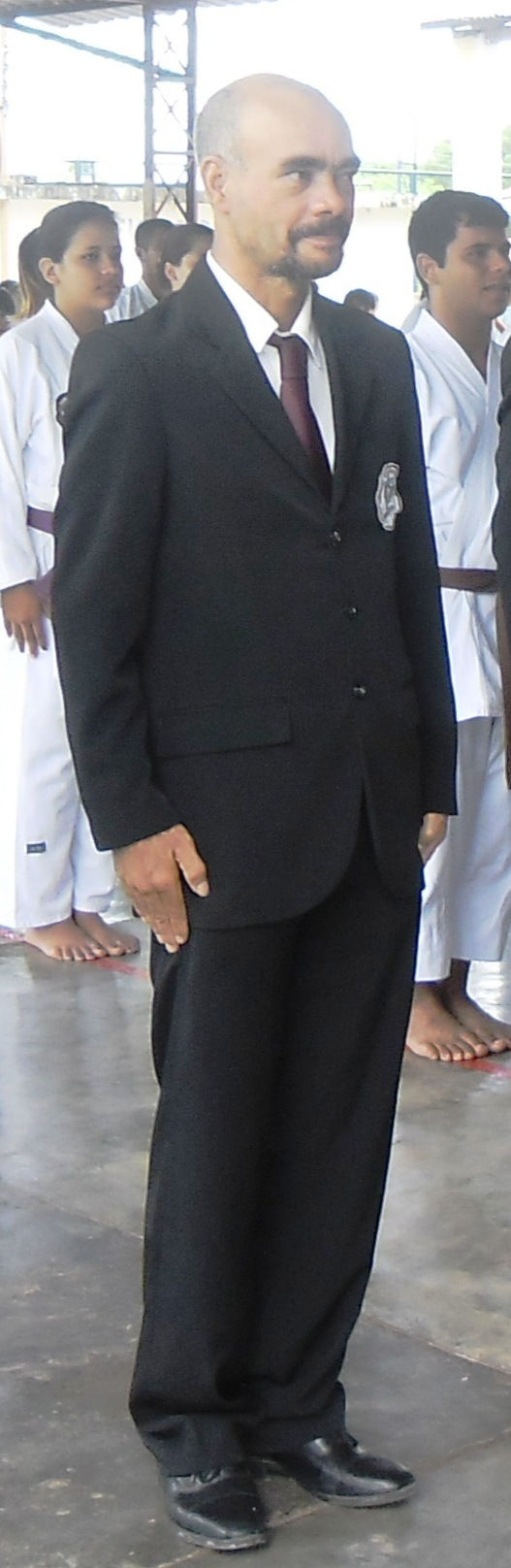 Uniforme Interestilos