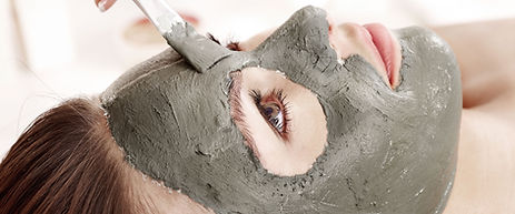 Aplicación de mascarilla facial