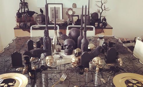 Halloweby design interiors, interior-design-designer-homes-falldecor-houstoninteriordesigner-designer-near-me-designforhomes-home designer-texas-interior-design-help-desighelp-designerforhouston-houston-designerhoustontexas-texasdesignstudio-firm-near-meen Tablescape 
