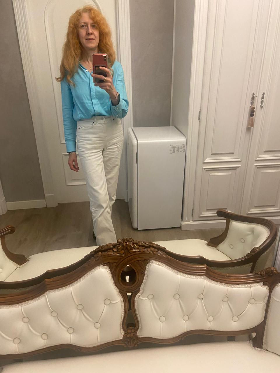 Julia 947
