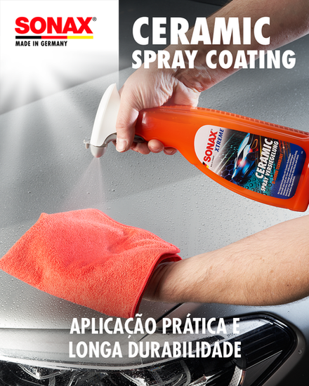 Embalagem do SONAX Ceramic Spray Coating em destaque, mostrando os principais benefícios do produto