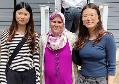 1688 - Majda and 2 volunteers.jpg