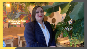 À la tête du Pokawa d’Orléans depuis 2024, Élodie Noël incarne une nouvelle génération d’entrepreneurs : engagée, passionnée et profondément tournée vers l’humain. Après une carrière solide dans l’immobilier commercial parisien, elle choisit de se réorienter vers la restauration en reprenant le Pokawa d’Orléans, un établissement déjà bien implanté dans la ville. Depuis, elle lui insuffle sa modernité, son énergie et sa passion.