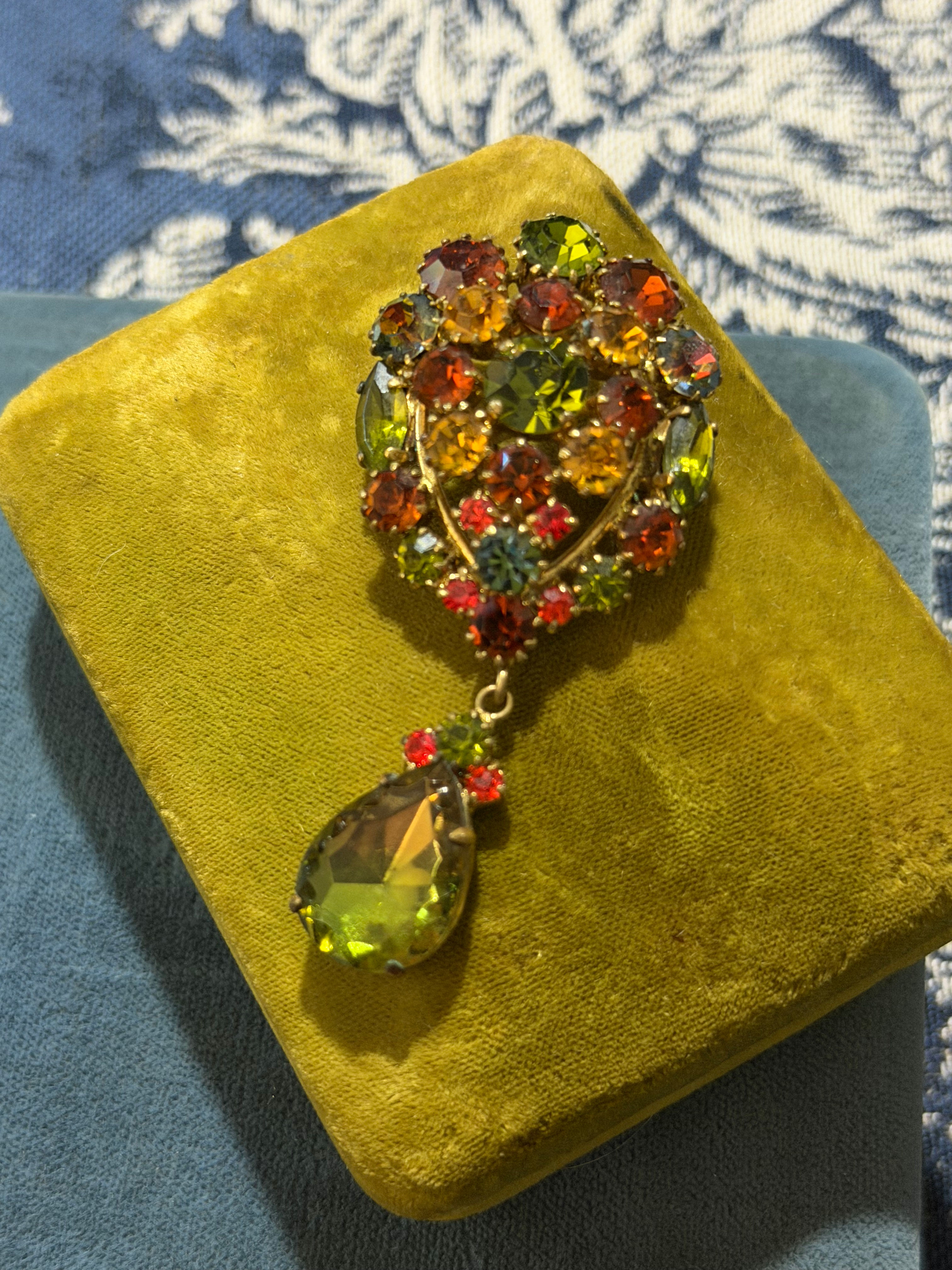 Vintage Austrian-Style Autumn Crystal Brooch with Articulated Givré Glass Teardr