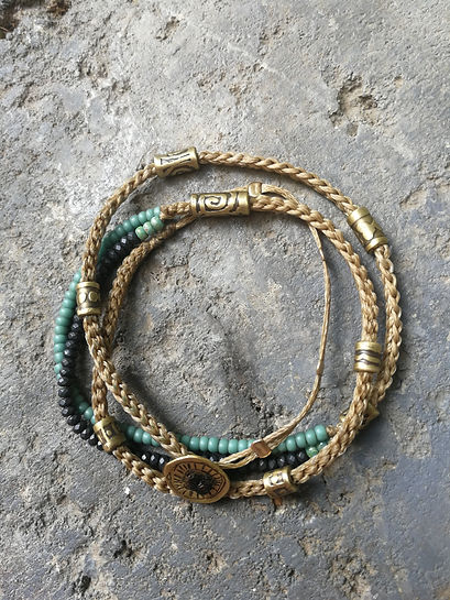 צמיד מיוחד 3.jpg