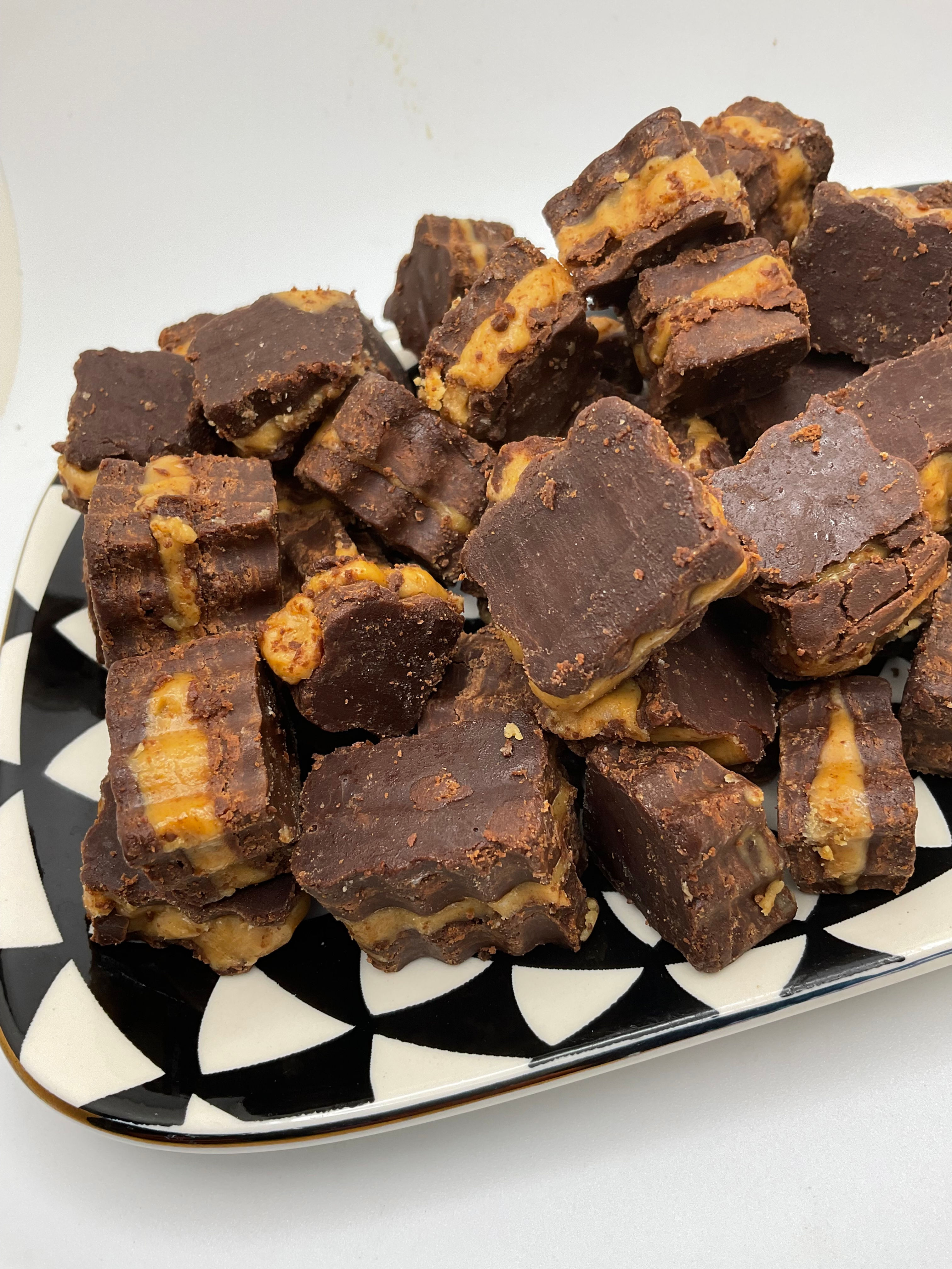 SUGAR FREE PEANUT BUTTER FUDGE