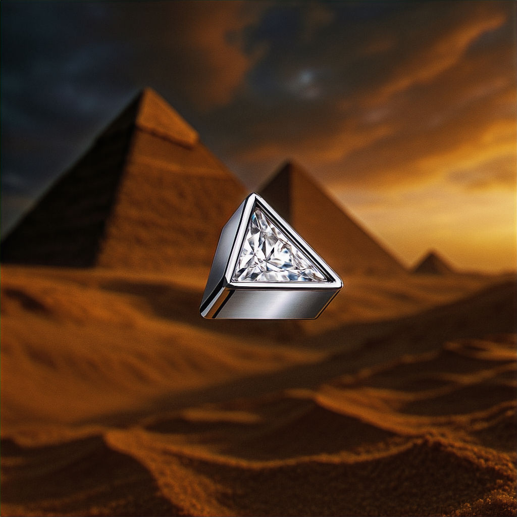 Piercing de Titanio con Circonita Triangular