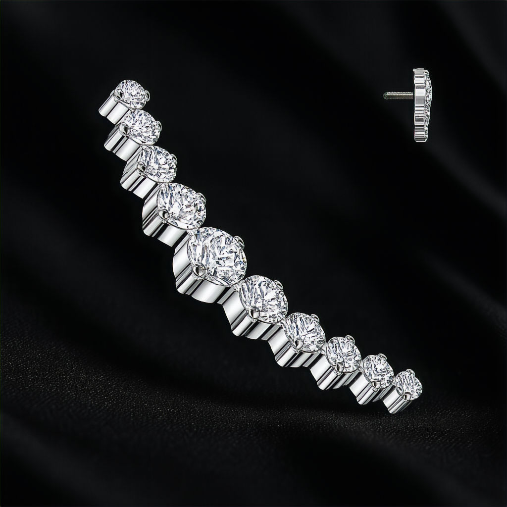 Piercing de Titanio con 9 Circonitas en Forma Curva