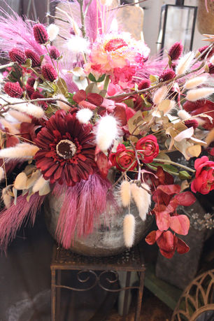 zusammengestellter Kunst-Blumenstrauß vom Fuchserl