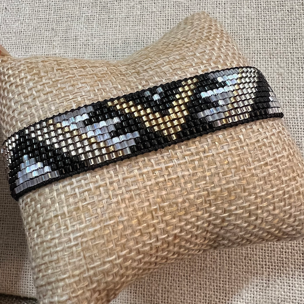 Thumbnail: Neutral Geo Loomwork Bracelet (shine edition)