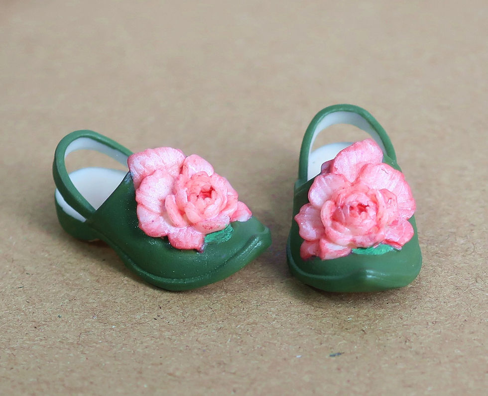 Thumbnail: Shoes for Zora and Holly