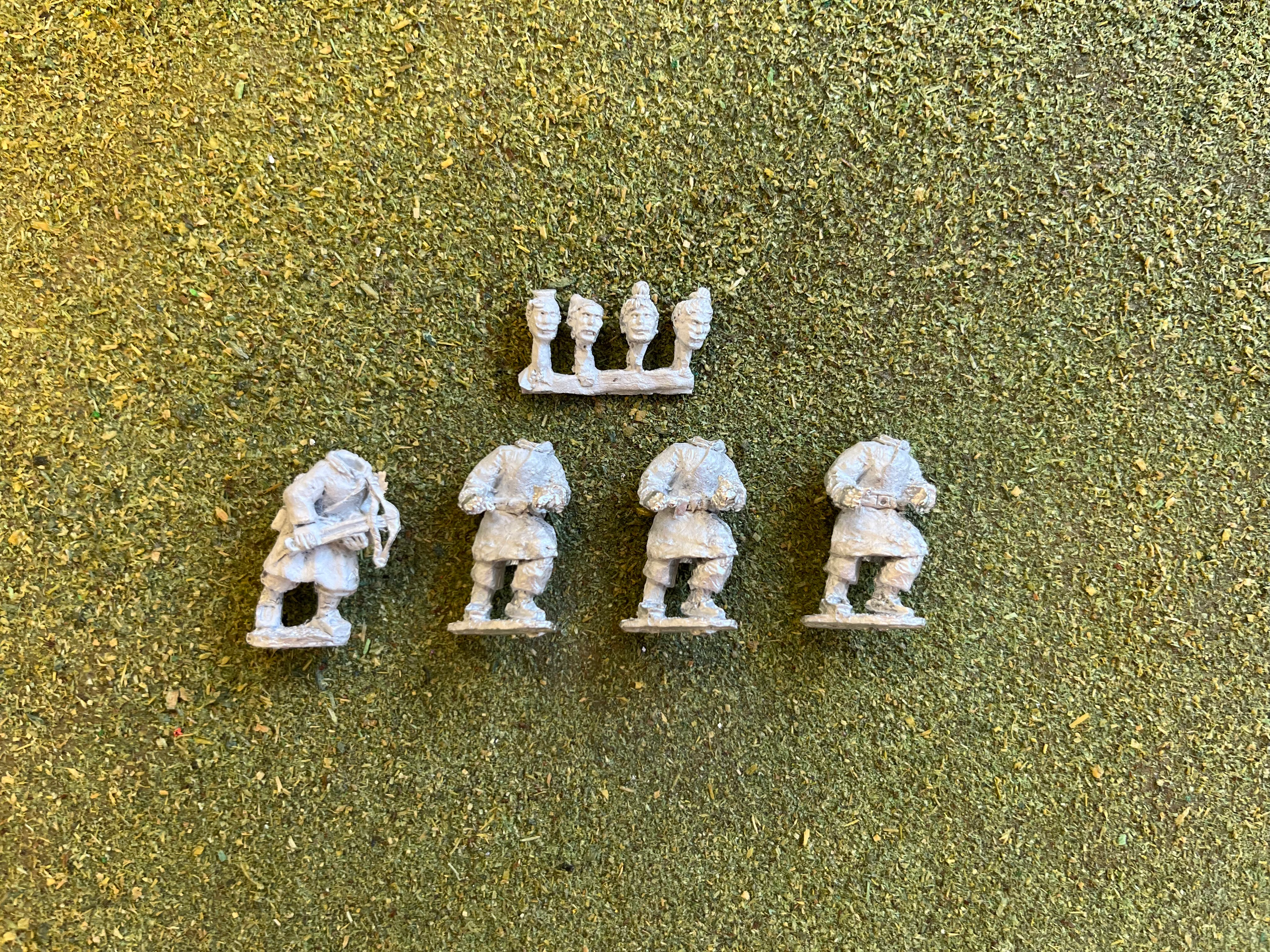 HAN06 Infantry advancing