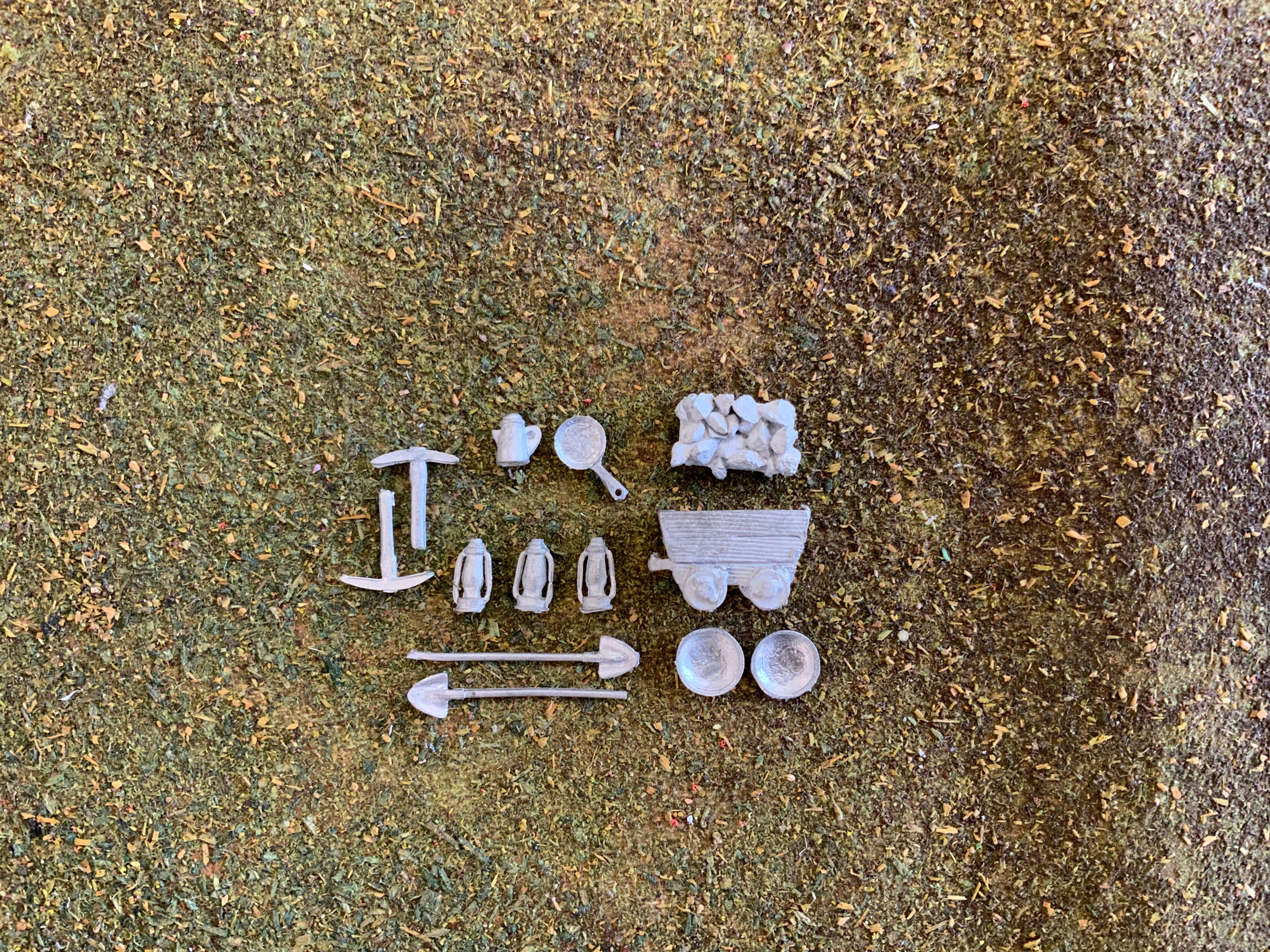 MPA01 Miners or prospectors equipment