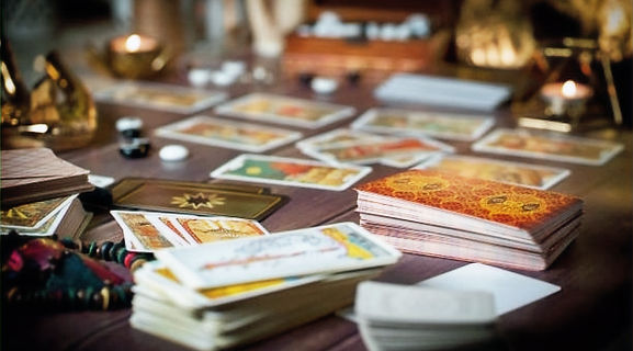 Cartes de tarots et oracles