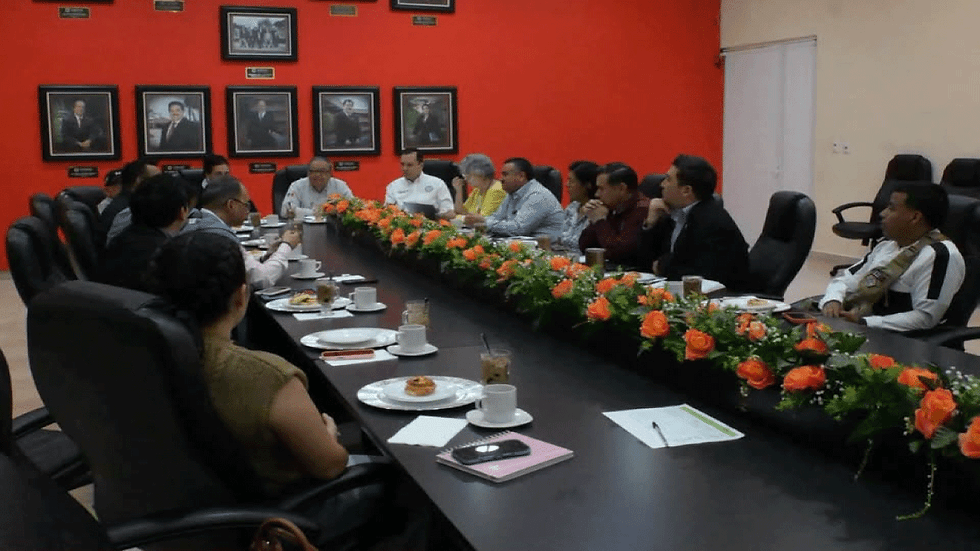 UNIVA La Piedad fortalece el diálogo ciudadano durante reunión del Observatorio Ciudadano Metropolitano.