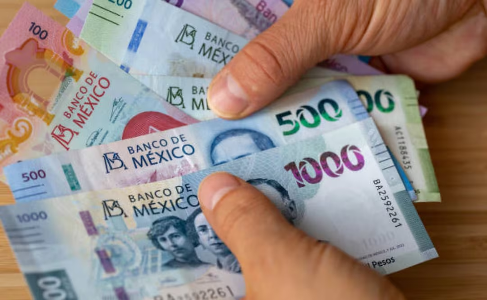 Demanda de dinero en efectivo creció en Navidad