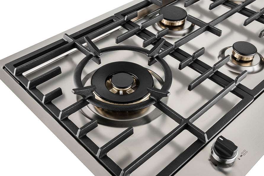Cooktop de aço inox com grades, detalhes e design moderno para cozinhas.