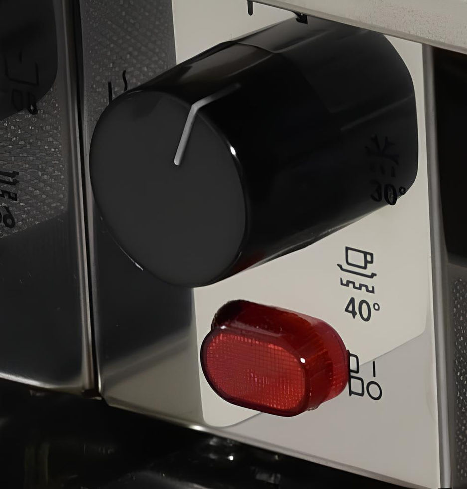 Controle de Temperatura de 85º a 170º F (30° a 80°C): permite além de aquecer utensílios e pratos prontos, descongelar.