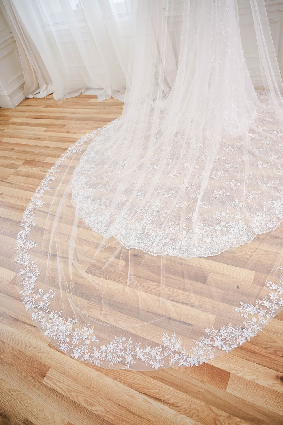 Thumbnail: NETTA VEIL