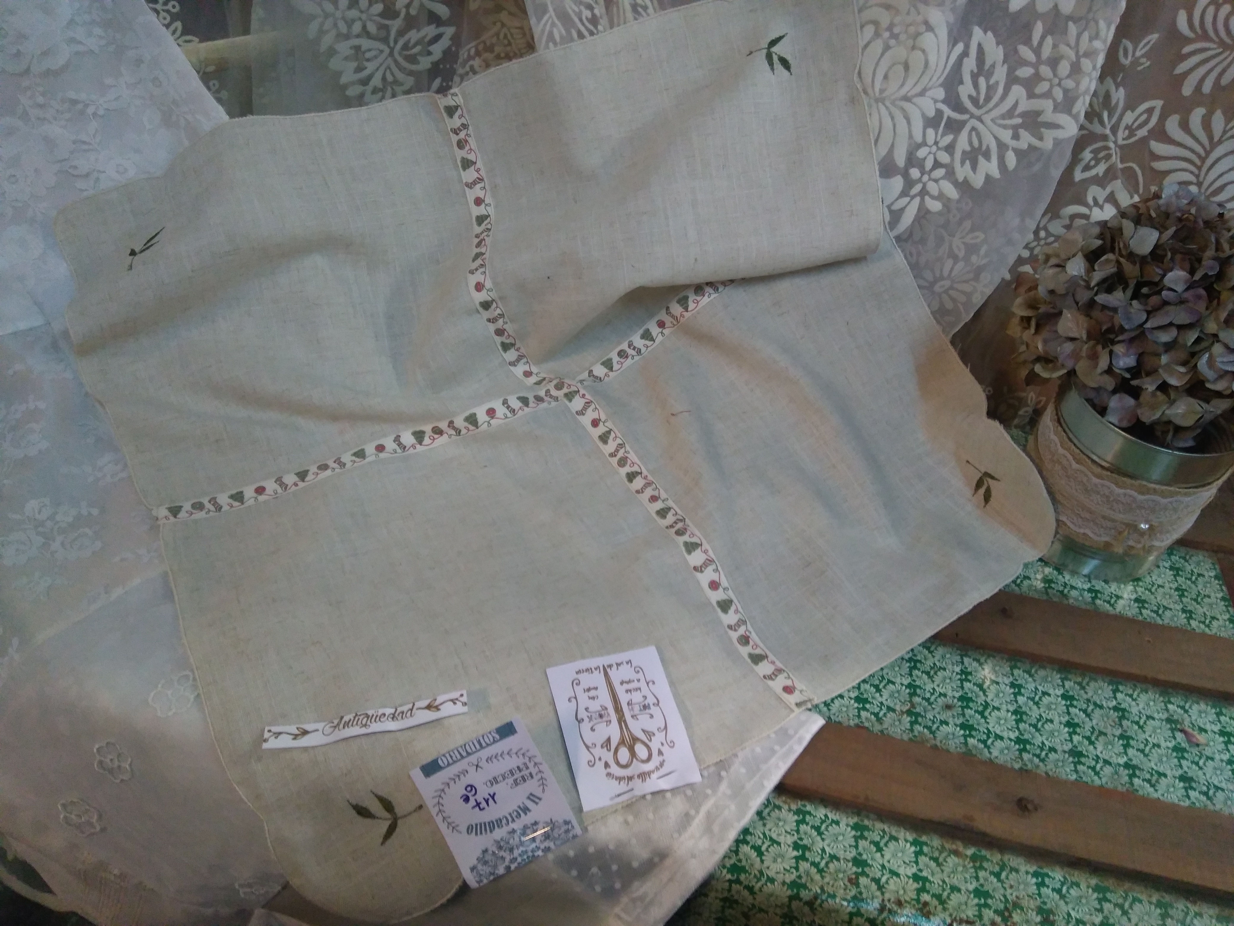 Mantel lino navideño