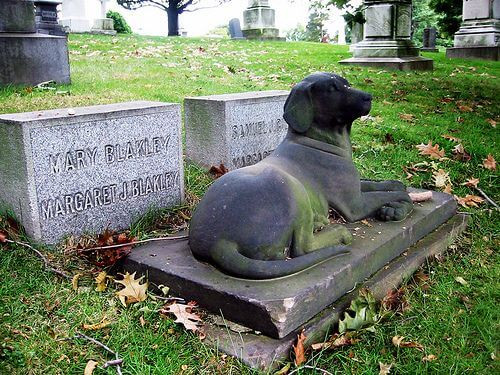 dog ghost tour statue new orleans