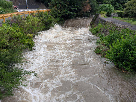 自治体の借金削減