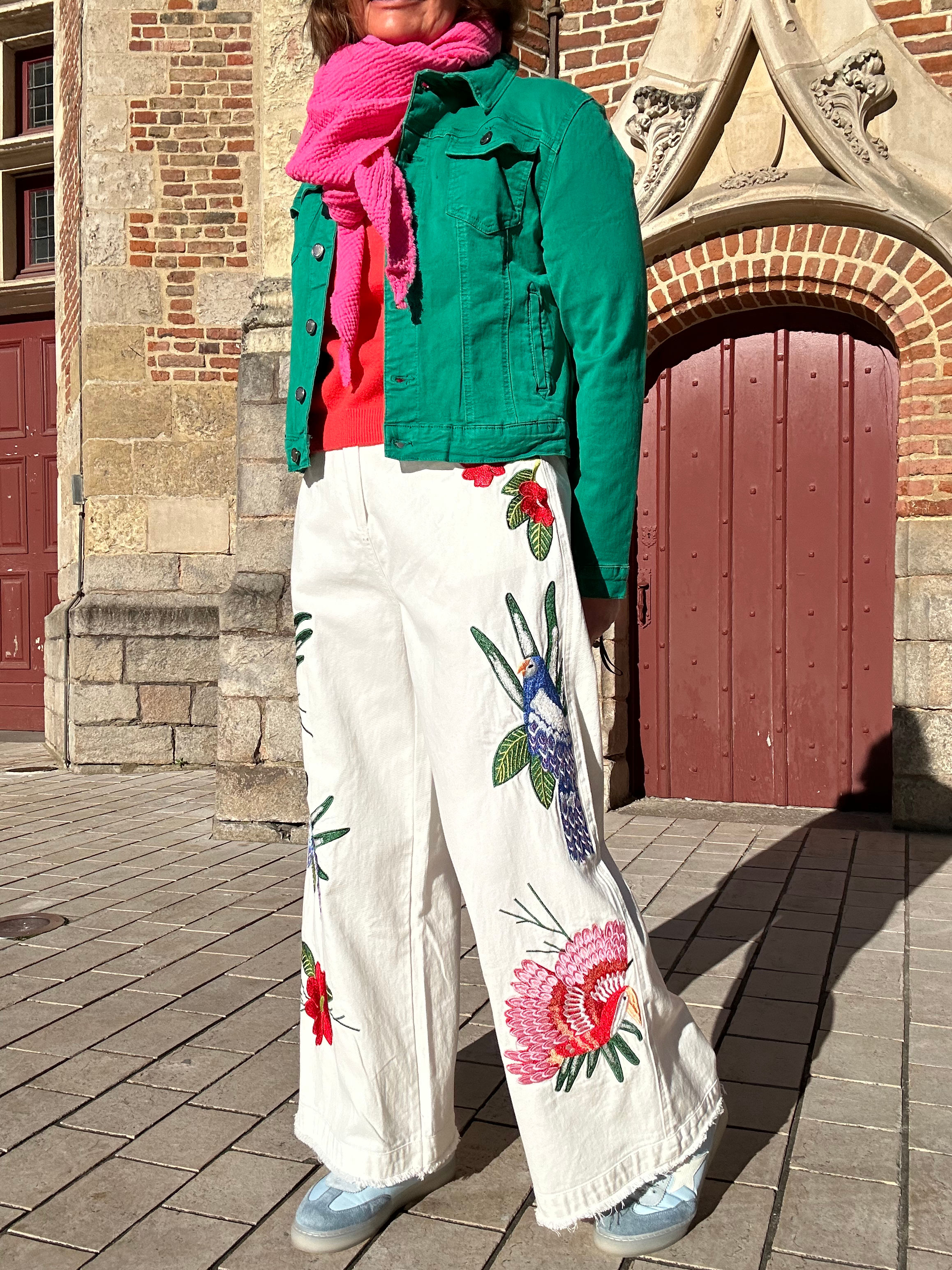 Look 54 - le jean brodé 