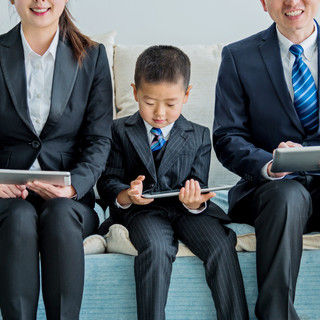 business-family-470120488_4865x3460 (1).