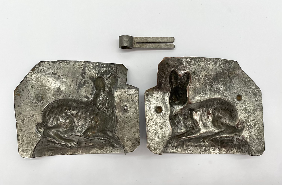Thumbnail: Antique chocolate mold BUNNY LOOKS AWAY, approx. 12 cm