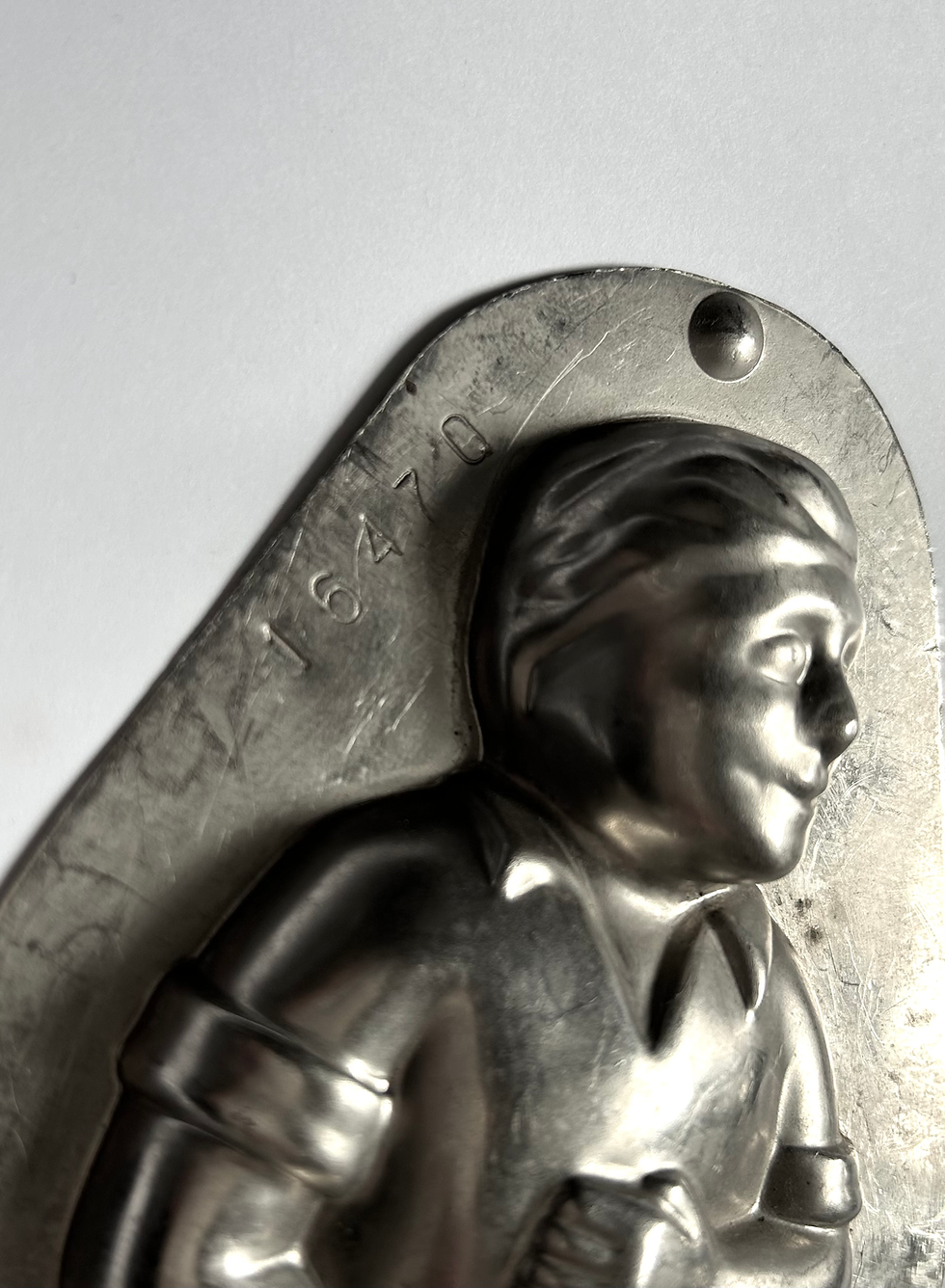 Miniaturbild: Antike Schokoladenform FUSSBALLSPIELER, ca. 16 cm