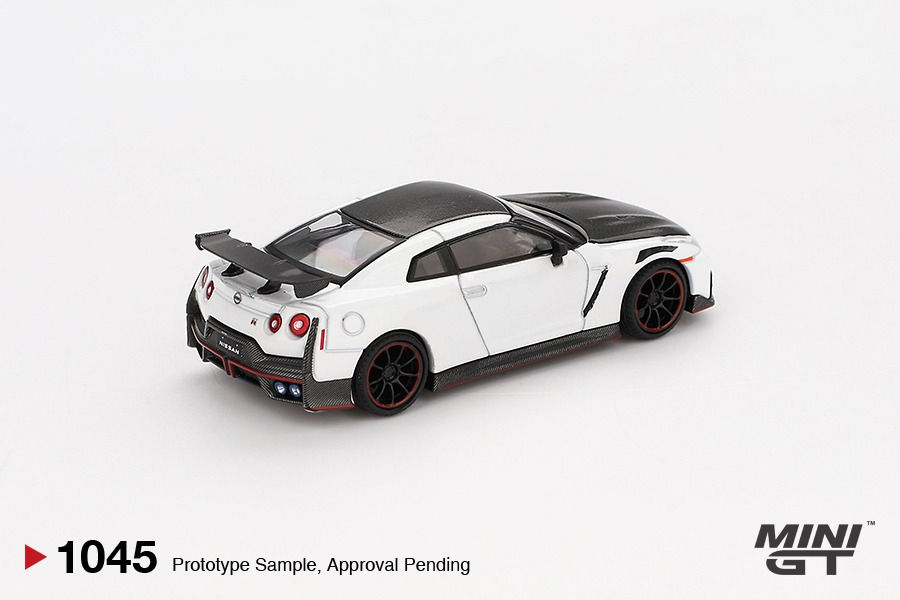 Thumbnail: Nissan GT-R Nismo 2024 Brilliant White Pearl