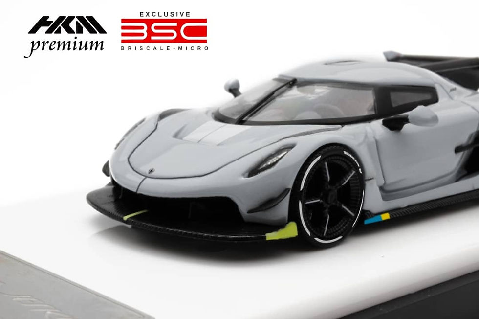 Thumbnail: Koenigsegg Jesko Absolut Grey with Carbon Fibers