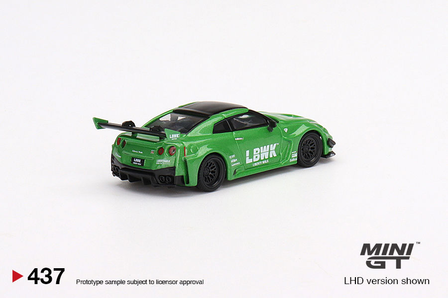 Thumbnail: Nissan 35GT-RR Apple Green LB-Silhouette WORKS