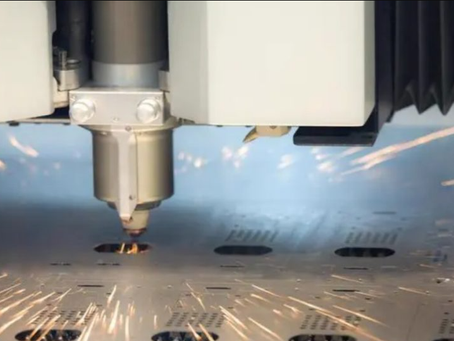Vận hành máy cắt laser: Quy trình, lưu ý và vai trò của người vận hành