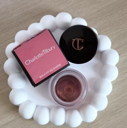 תמונה ממוזערת: Charlotte Tilbury Eyes to Mesmerise: צללית קרם זוהרת