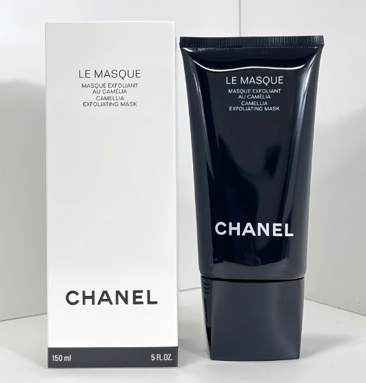 שאנל LE MASQUE: מסיכת פילינג קמליה – זוהר, רענון ומרקם חלק!