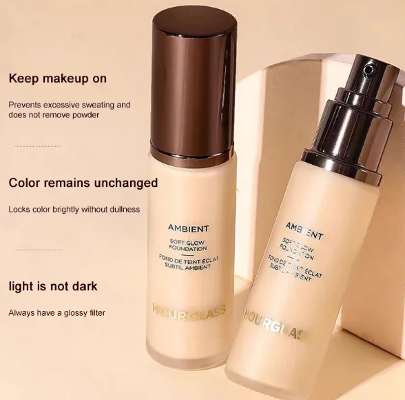 Thumbnail: מייקאפ Hourglass: עור מושלם ומואר בגימור Soft Glow