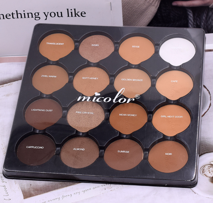 Thumbnail: פלטת קונטור MICOLOR: הסט המושלם לפיסול, הארה וקיבוע הפנים במוצר אחד!