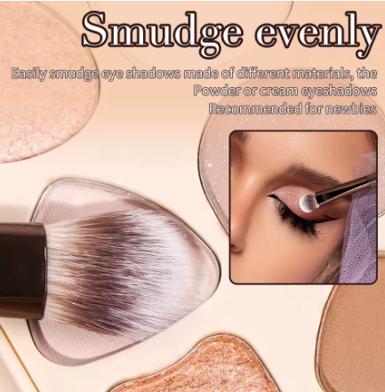 Thumbnail: סט מברשות MAANGE | שש מברשות דו-ראשיות לאיפור הפנים והעיניים!