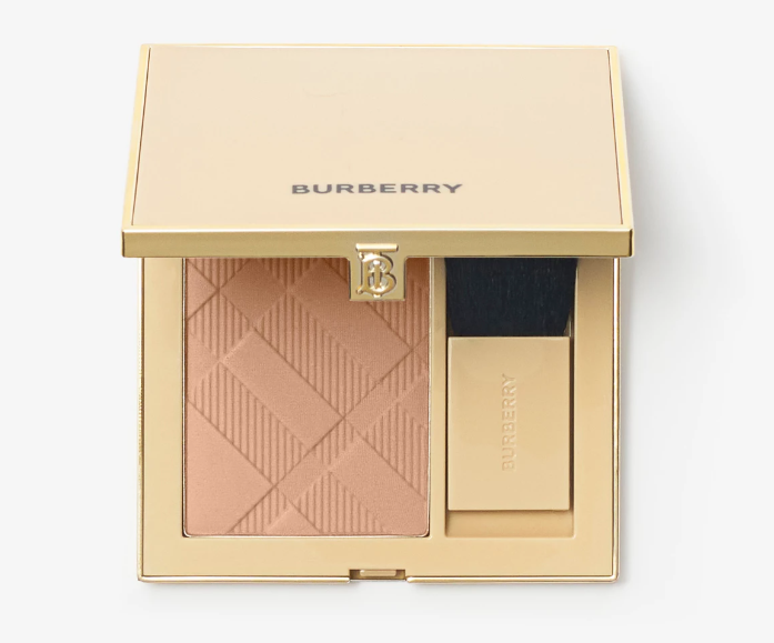 תמונה ממוזערת: Burberry Blush: הסומק שיאיר לך את הפנים | סומק ברברי