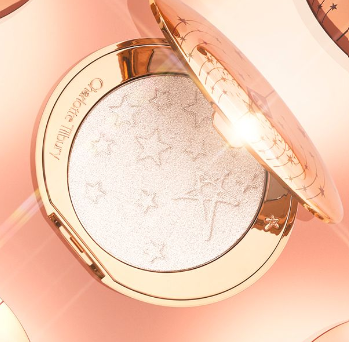 Thumbnail: הוליווד גלו גלייד: היילייטר שרלוט טילבורי לפיסול והארה