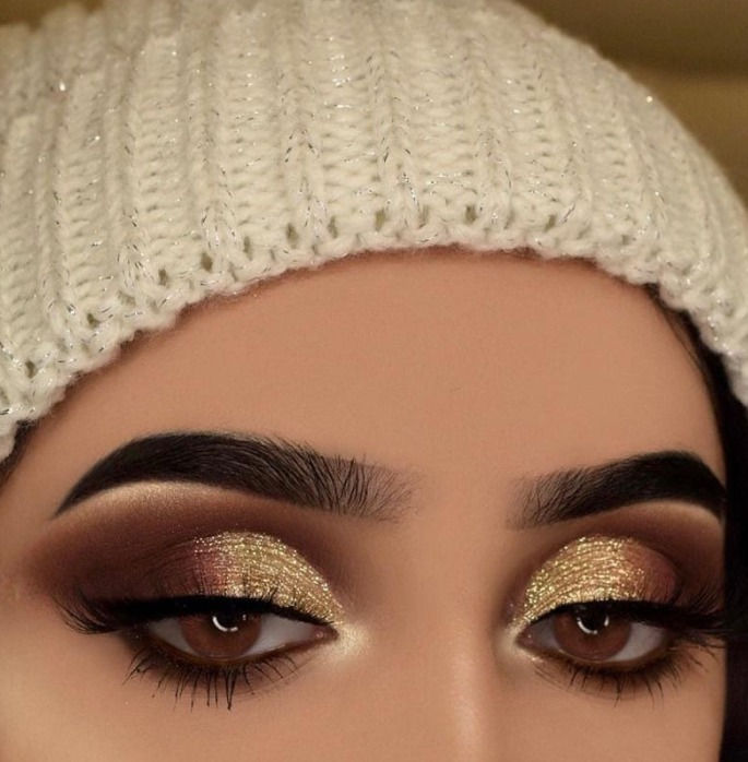 Thumbnail: צלליות לעיניים מומלצות  | הודה ביוטי | גולד אובסשיין | איפור עיניים