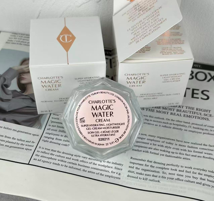 Thumbnail: Charlotte’s Magic Water Cream מאה שעות של לחות במרקם ג'ל קליל
