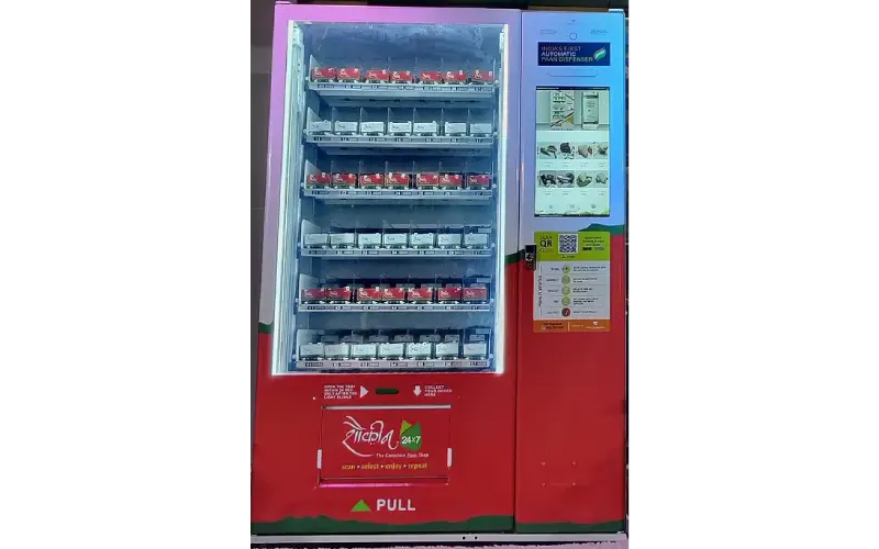 A vending machine with Paan inside