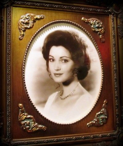 Jane Seymour smiling Somewhere in Time