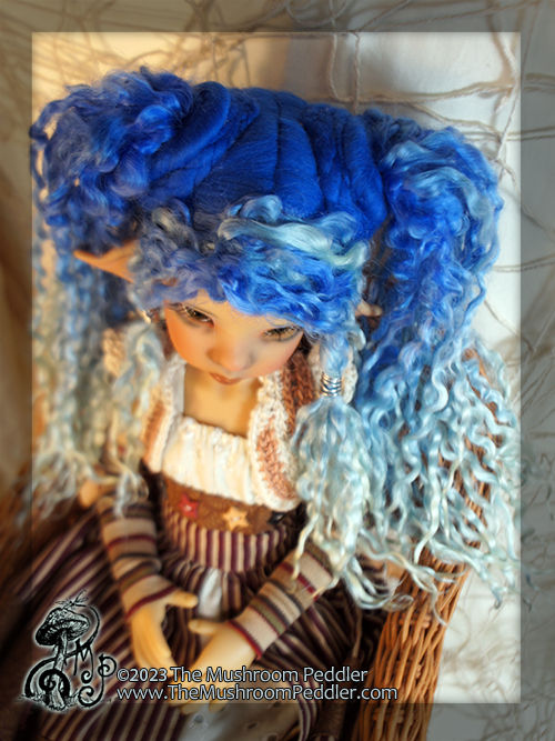 Thumbnail: Wig Sculpture - size 8.25 - Kaye Wiggs/Smart Doll - Royal Frost Pixi Pigtails