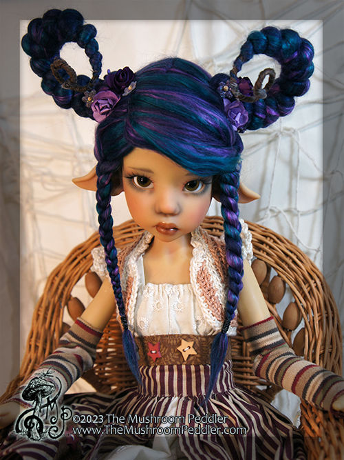 Thumbnail: Wig Sculpture - size 8.25 - Kaye Wiggs/Smart Doll - Twilight Swirls