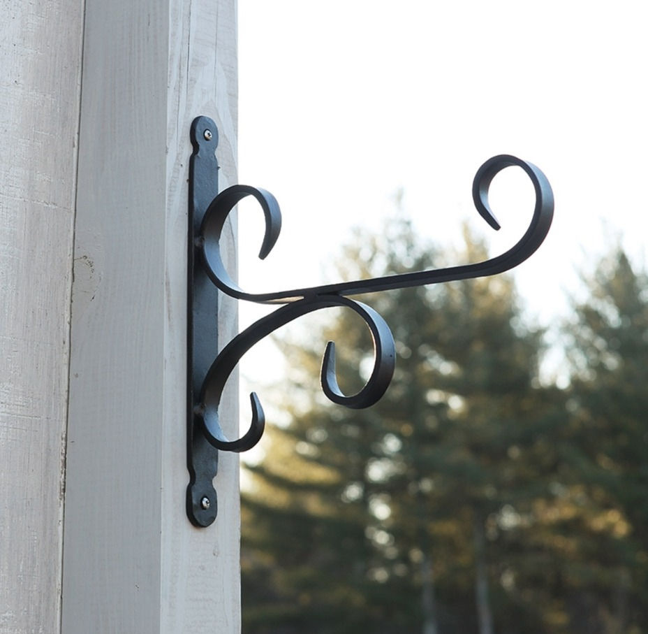 Thumbnail: small wrought iron wall bracket